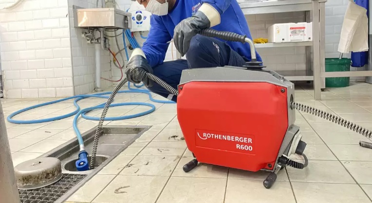 Darica Tesisatci Gider Klozet Açma 